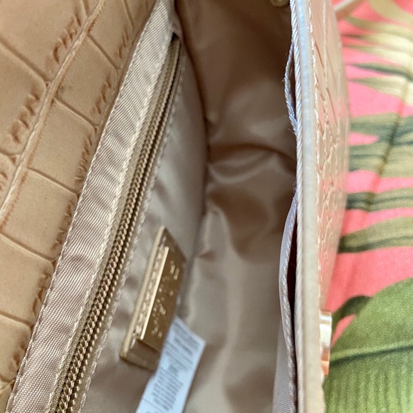 New Cruz Carpisa Tan Crossbody - Picture 6 of 7